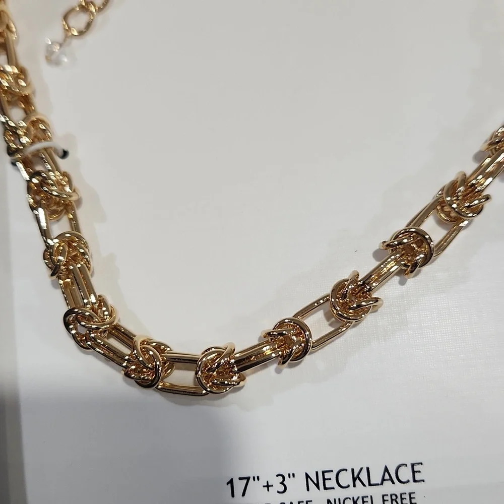 ✨️▪️House of Harlow ▪️1960 gorgeous chain Link Gold Tone 17